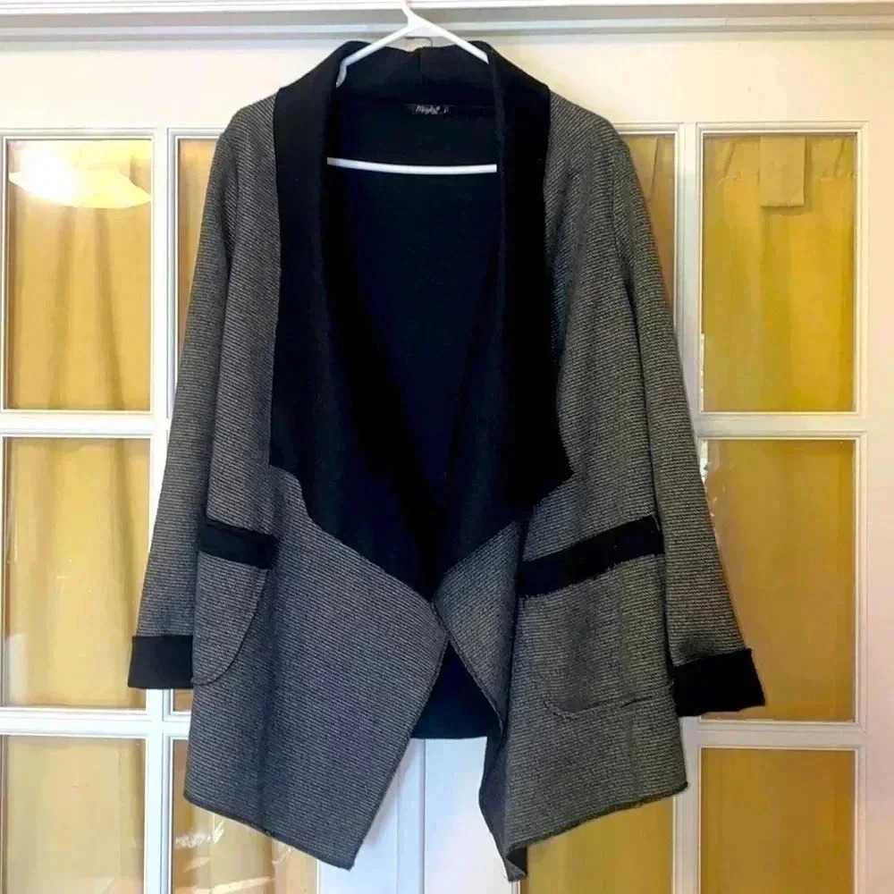 Oversized Cardigan Made in Italy in Great condition